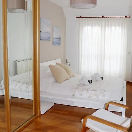 Atico Duplex Credencial Appartement Sarria Buitenkant foto